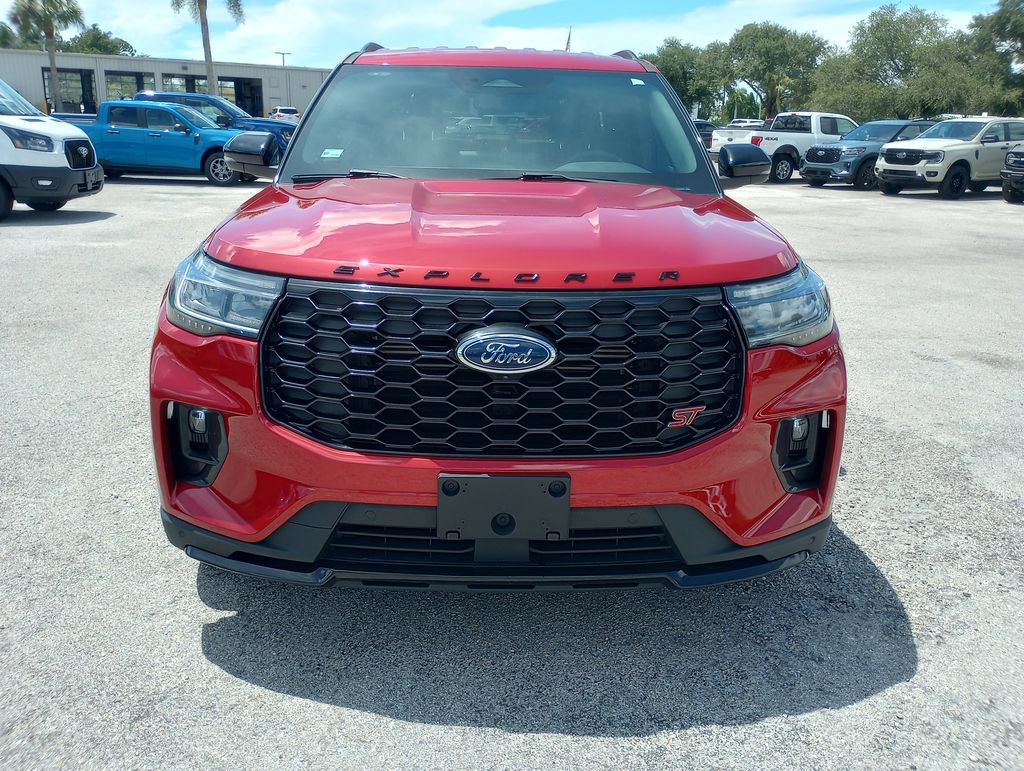 Certified 2025 Ford Explorer ST RWD image 2