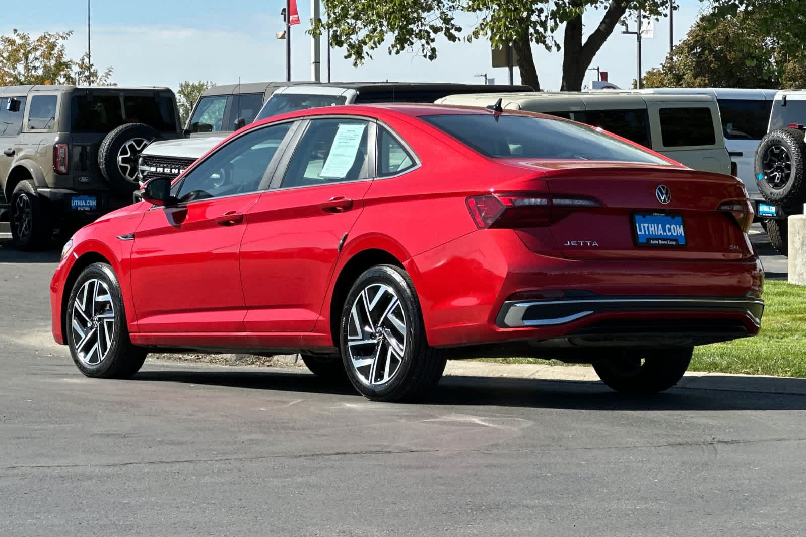 Used 2024 Volkswagen Jetta SEL FWD image 6