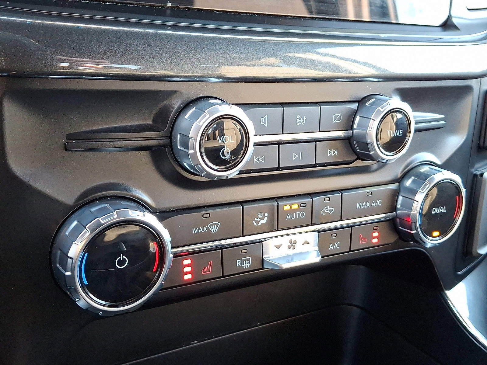 Certified 2023 Ford F150 XLT w/ Equipment Group 302A High image 15