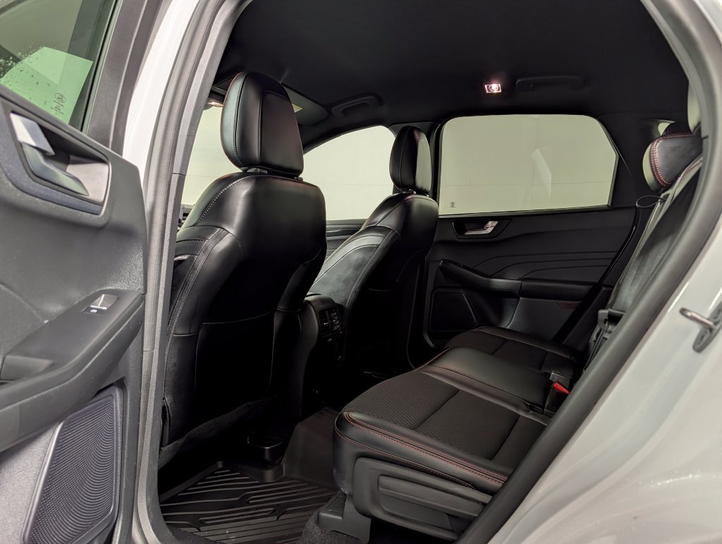Certified 2023 Ford Escape ST-Line w/ Cold Weather Package FWD image 11
