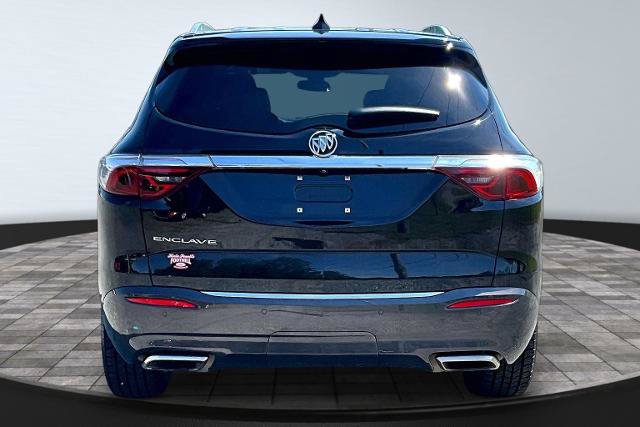 Used 2023 Buick Enclave Essence w/ Experience Buick Package FWD image 4