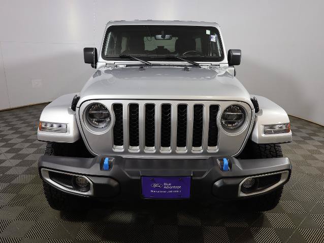 Used 2022 Jeep Wrangler Unlimited Sahara w/ Cold Weather Group AWD/4WD image 3