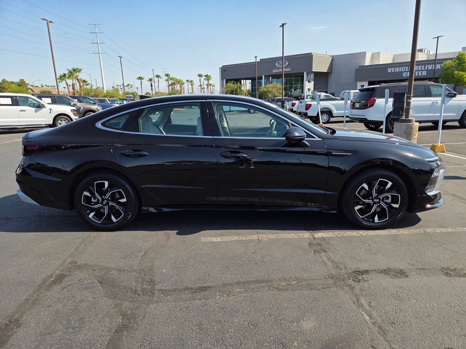 Used 2025 Hyundai Sonata SEL FWD image 7