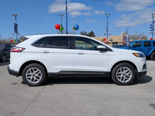 Certified 2023 Ford Edge SEL w/ Convenience Package AWD/4WD image 3