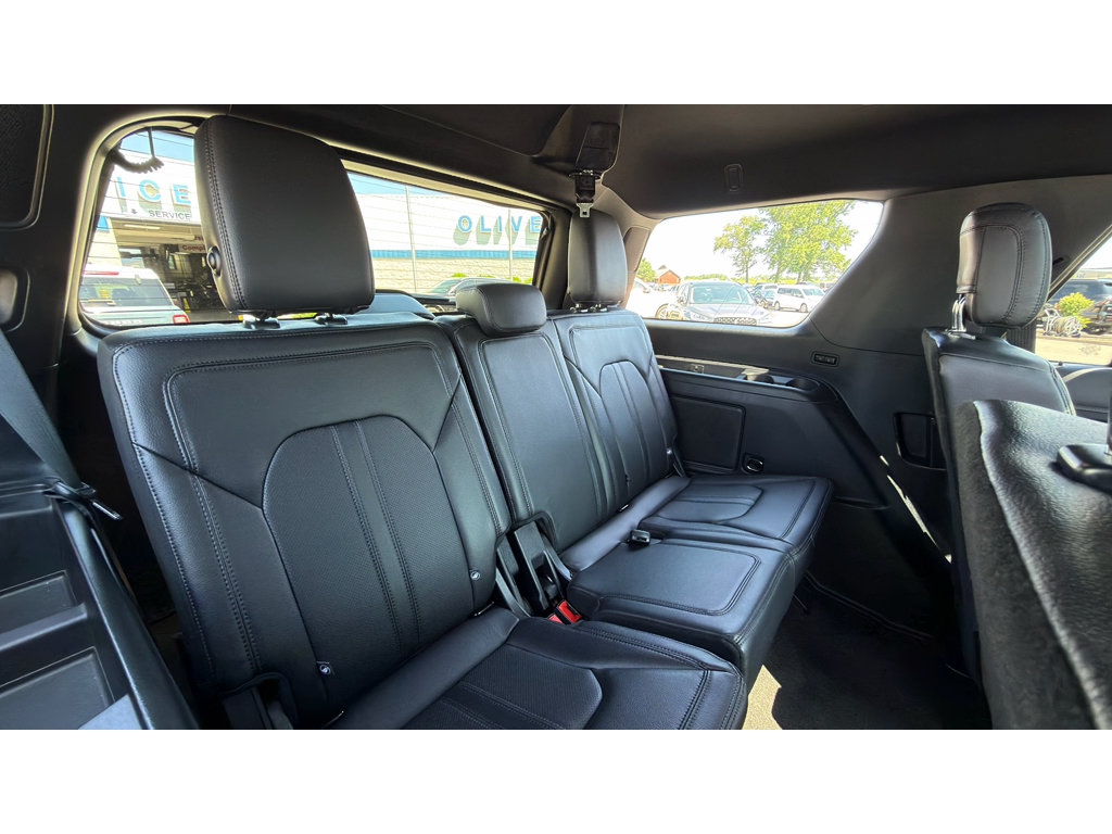 Certified 2020 Ford Expedition Limited w/ Equipment Group 302A AWD/4WD image 17