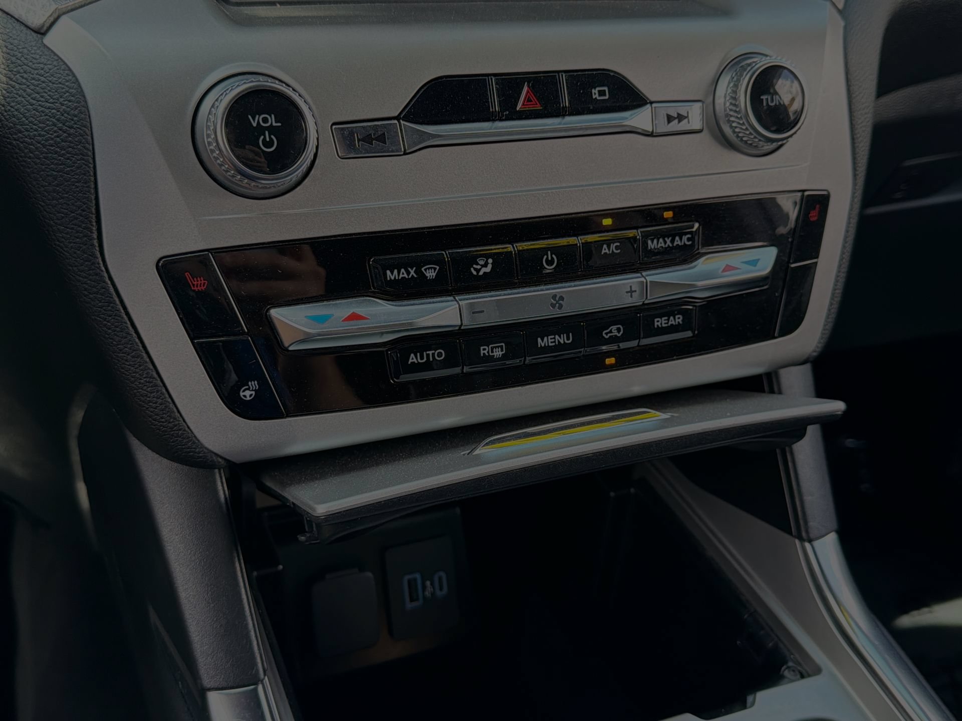 Certified 2022 Ford Explorer Timberline w/ Timberline Technology Package AWD/4WD image 19