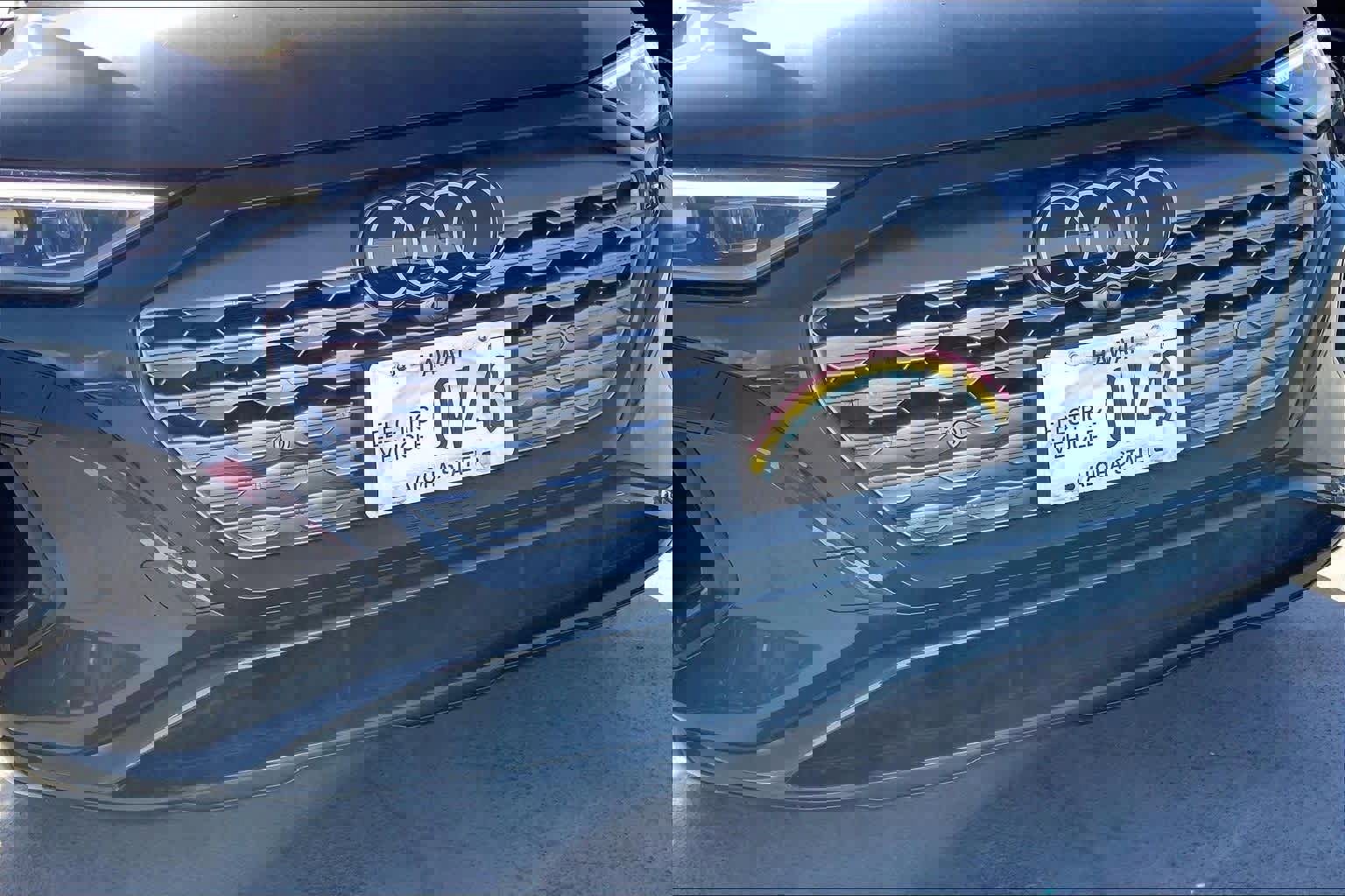 Used 2024 Audi Q8 e-tron Premium Plus w/ Premium Plus Package image 33