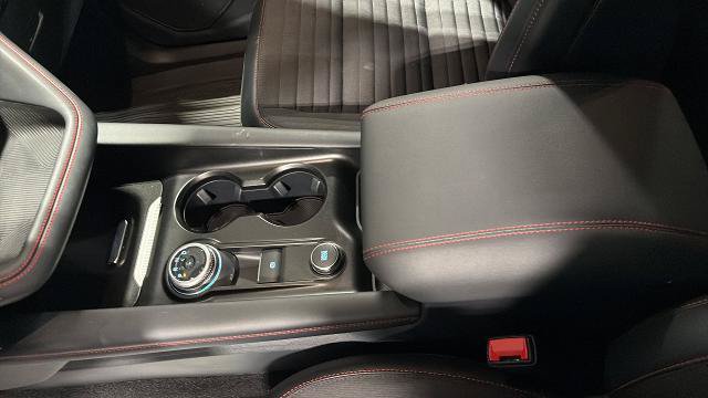 Certified 2025 Ford Explorer ST-Line AWD/4WD image 40