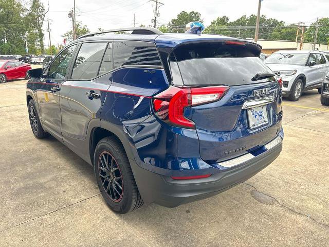 Used 2022 GMC Terrain SLE w/ Driver Convenience Package FWD image 5