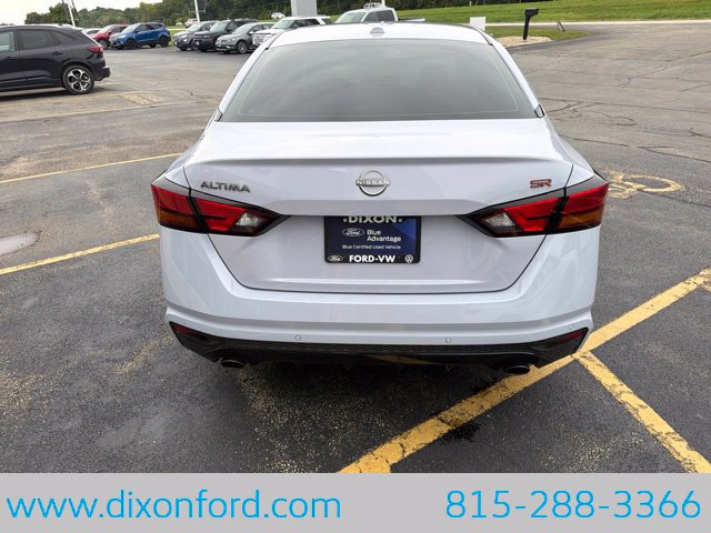 Used 2024 Nissan Altima 2.5 SR w/ SR Premium Package FWD image 8