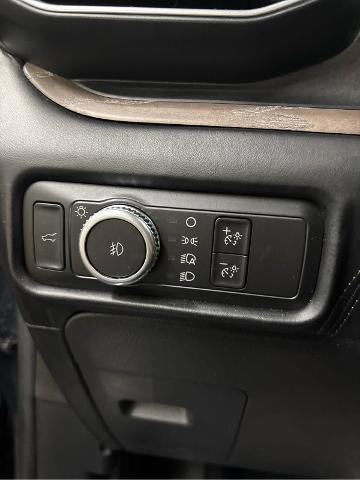 Certified 2022 Ford Explorer Platinum w/ Equipment Group 601A image 19