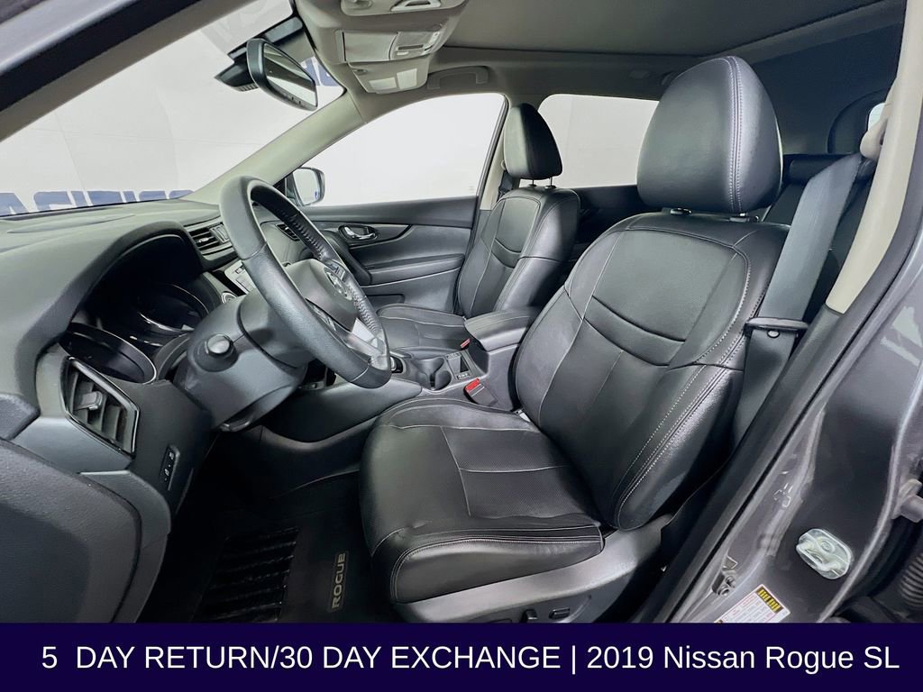 Used 2019 Nissan Rogue SL w/ Premium Package image 13