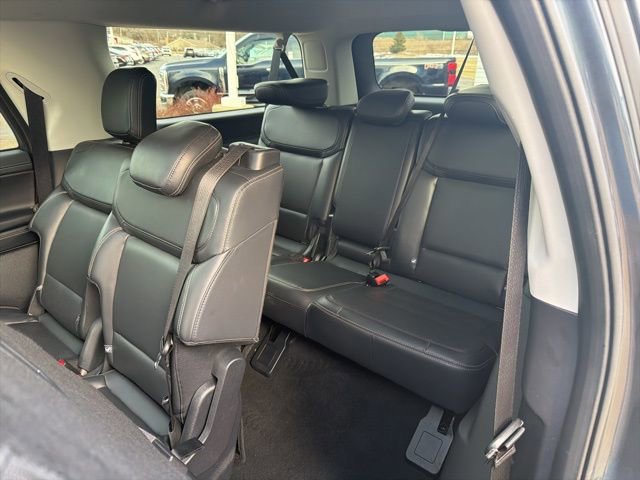 Certified 2025 Ford Expedition Max Platinum image 24
