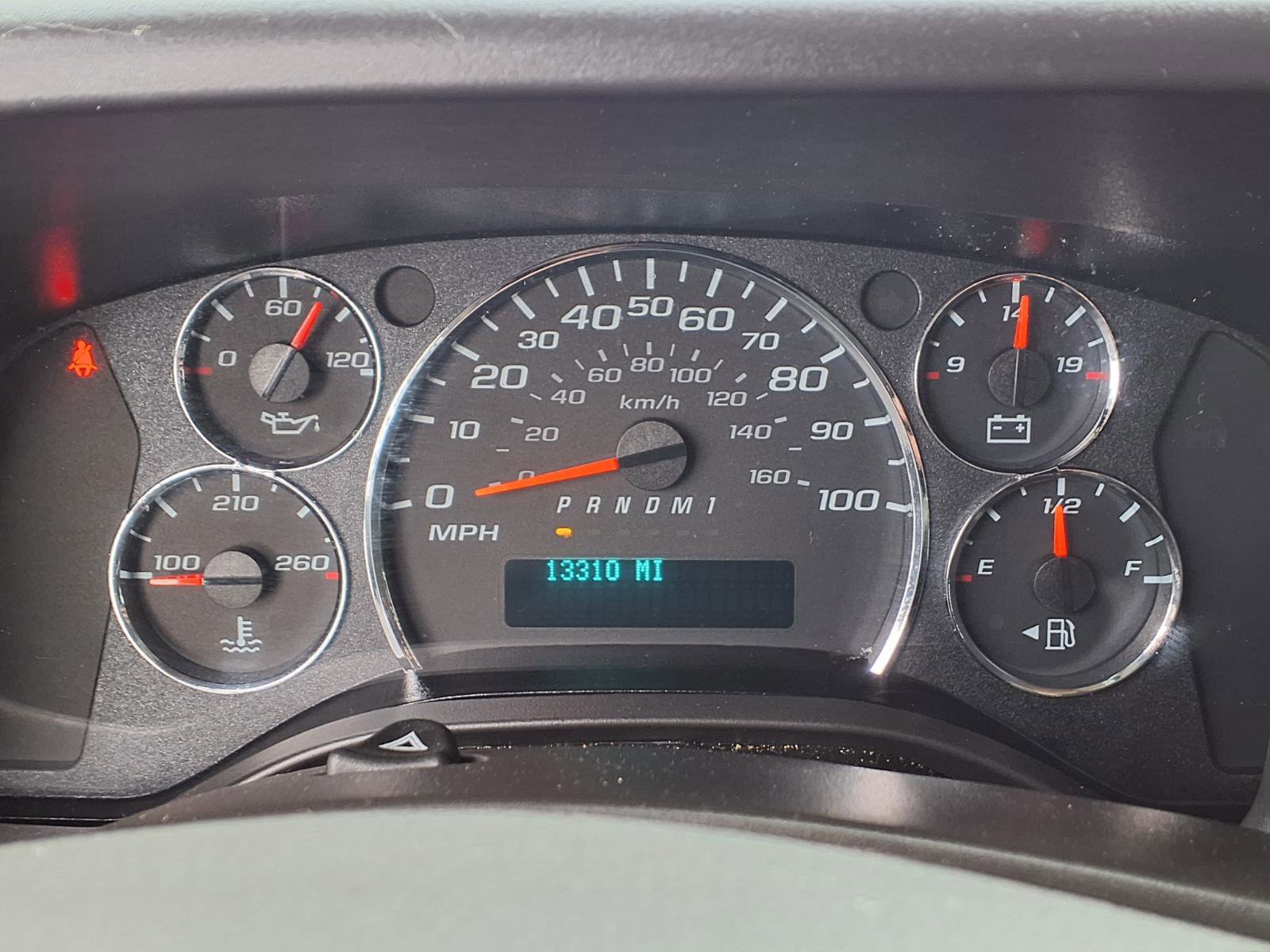 Used 2024 GMC Savana 2500 w/ Driver Convenience Package image 16