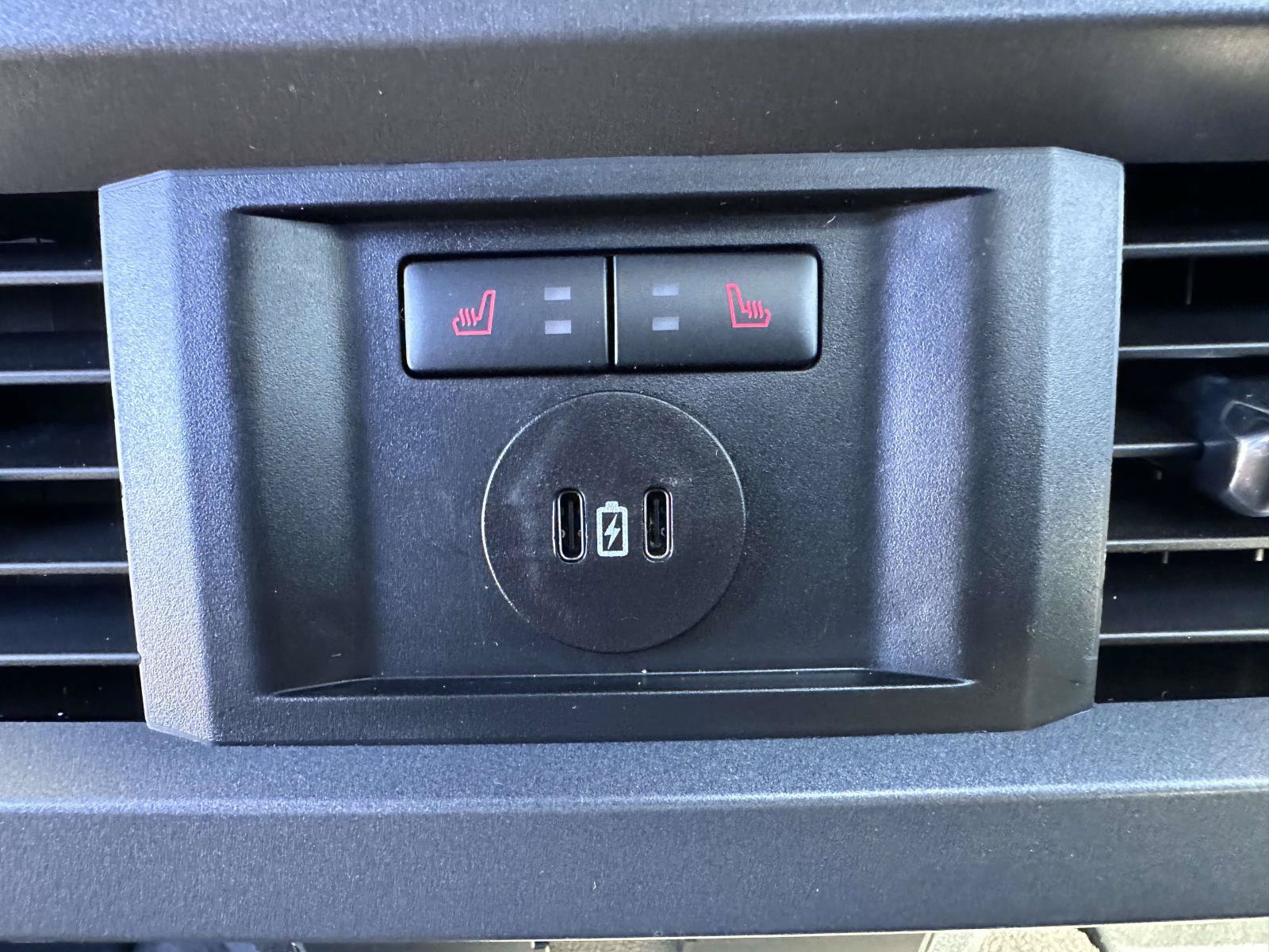 Certified 2024 Ford F250 Lariat w/ Lariat Ultimate Package AWD/4WD image 16