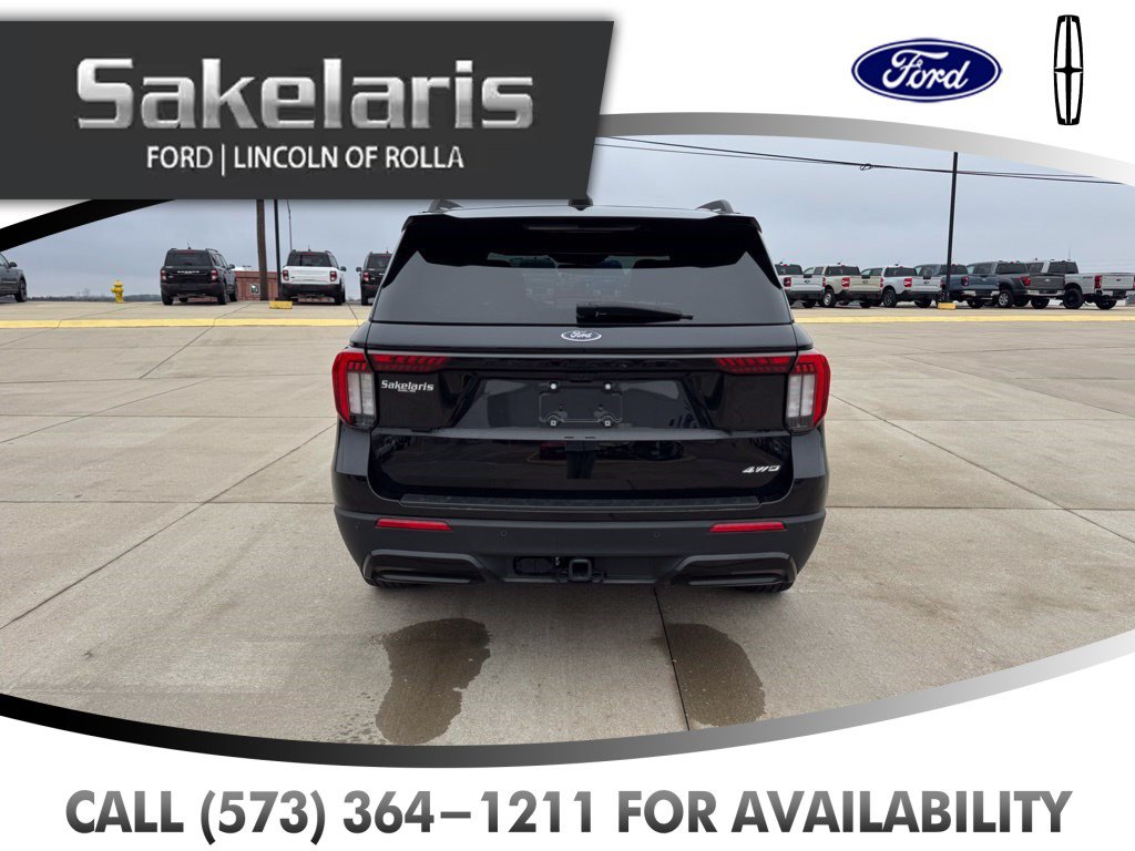 Certified 2025 Ford Explorer ST-Line AWD/4WD image 4
