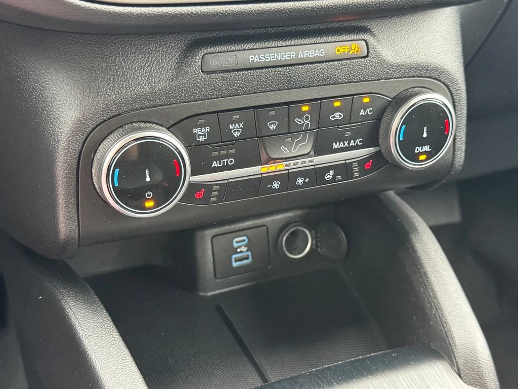 Certified 2023 Ford Escape Active AWD/4WD image 31
