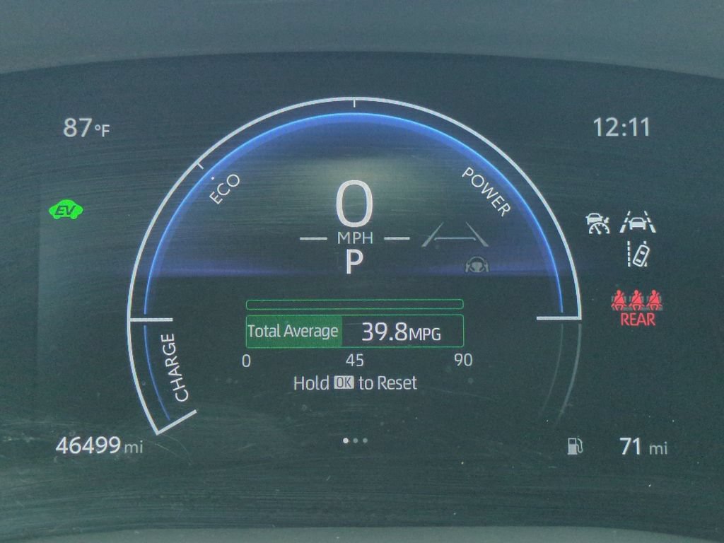 Used 2025 Toyota Camry SE FWD image 29