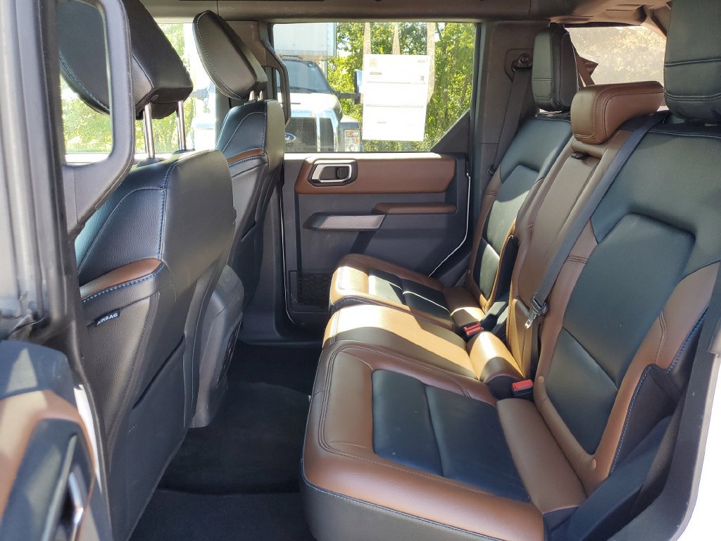 Certified 2023 Ford Bronco Outer Banks w/ Sasquatch Package AWD/4WD image 13
