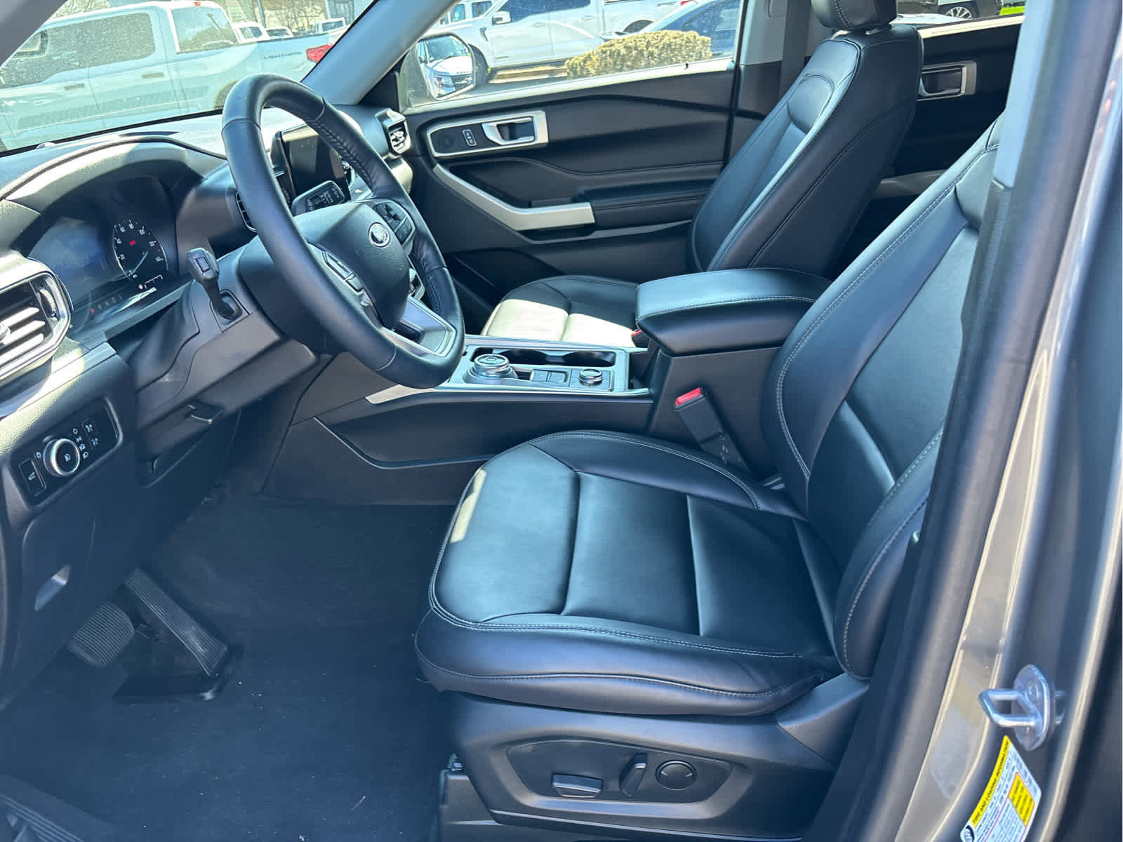 Certified 2023 Ford Explorer XLT w/ Equipment Group 202A image 12