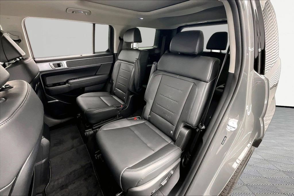 Used 2026 Hyundai Santa Fe Limited FWD image 26