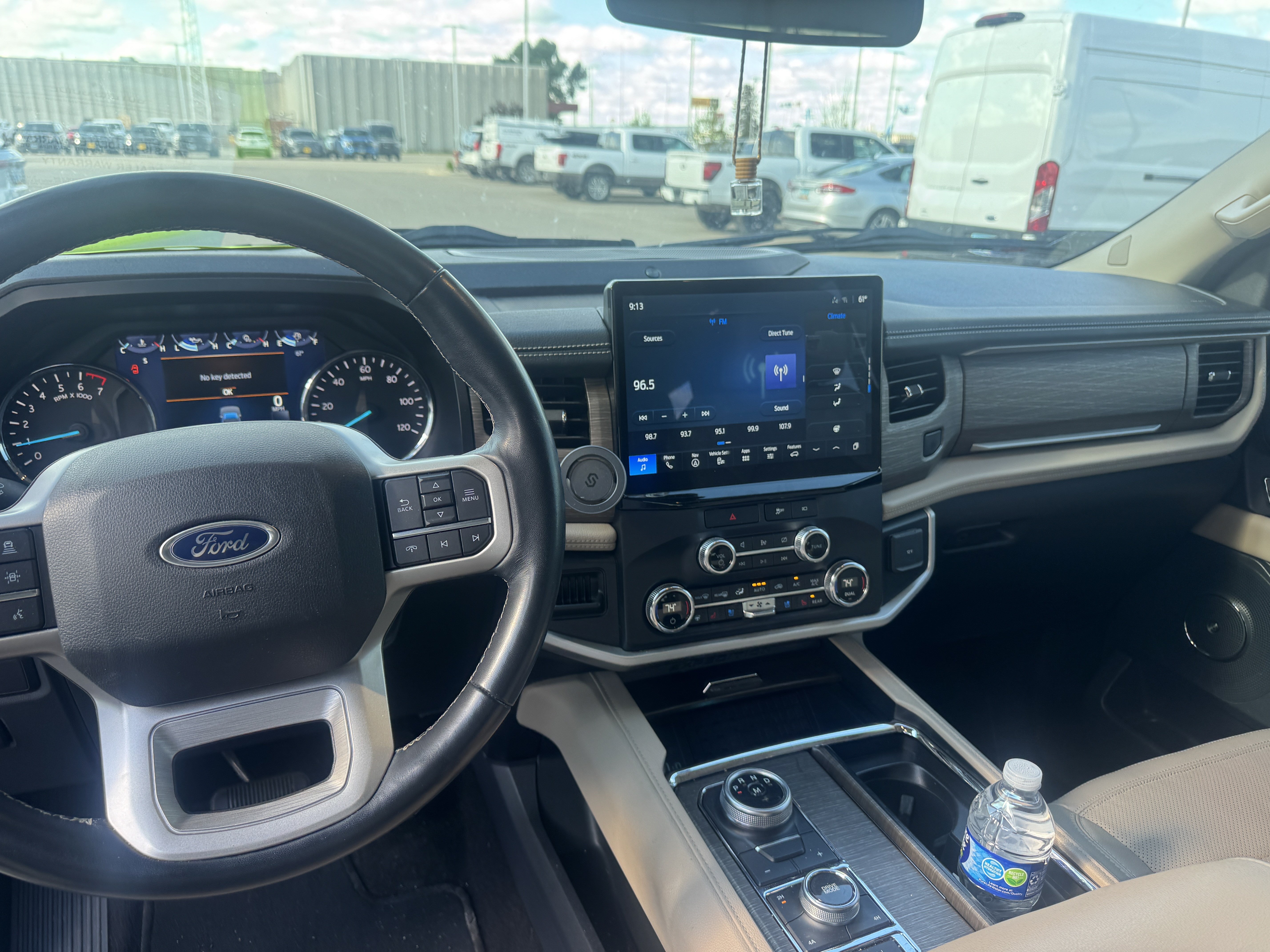 Certified 2022 Ford Expedition Limited AWD/4WD image 8