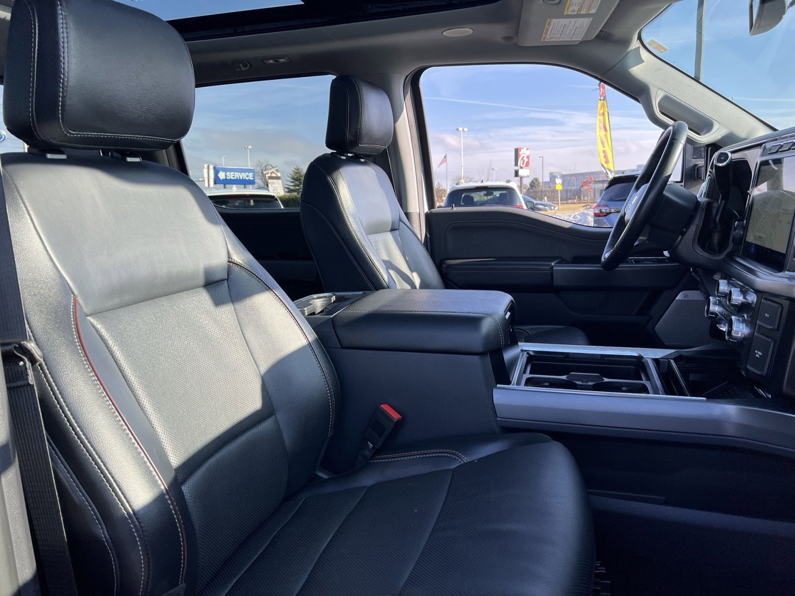 Certified 2024 Ford F250 Lariat w/ Lariat Ultimate Package image 27