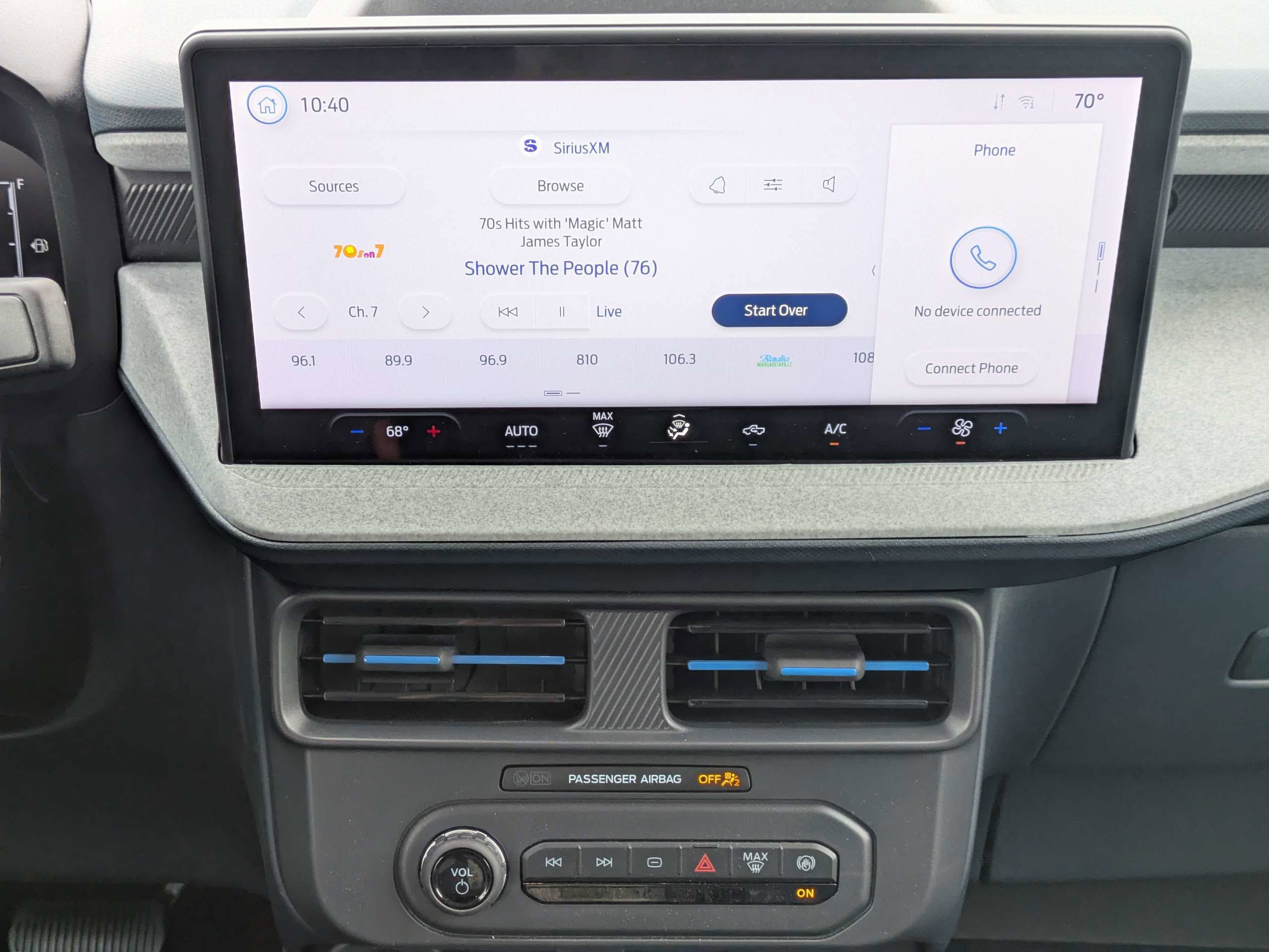 Certified 2025 Ford Maverick XLT w/ Equipment Group 302A image 19