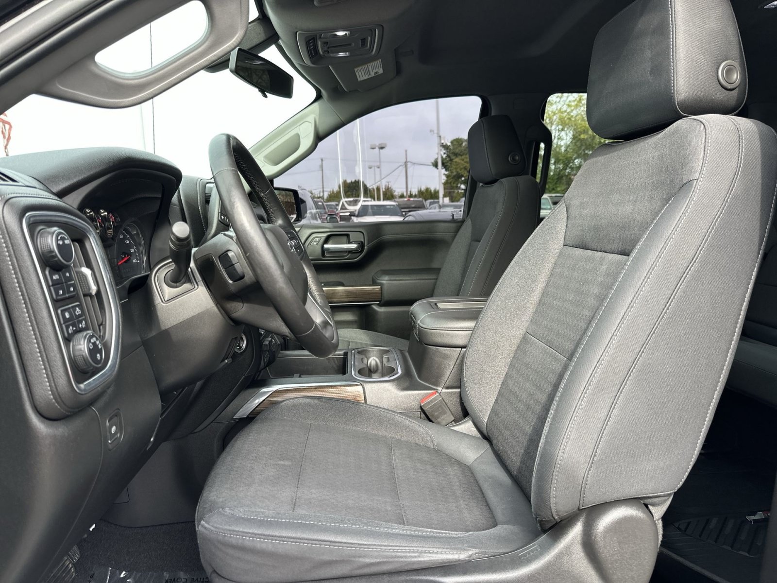 Used 2020 Chevrolet Silverado 1500 LT Trail Boss AWD/4WD image 14