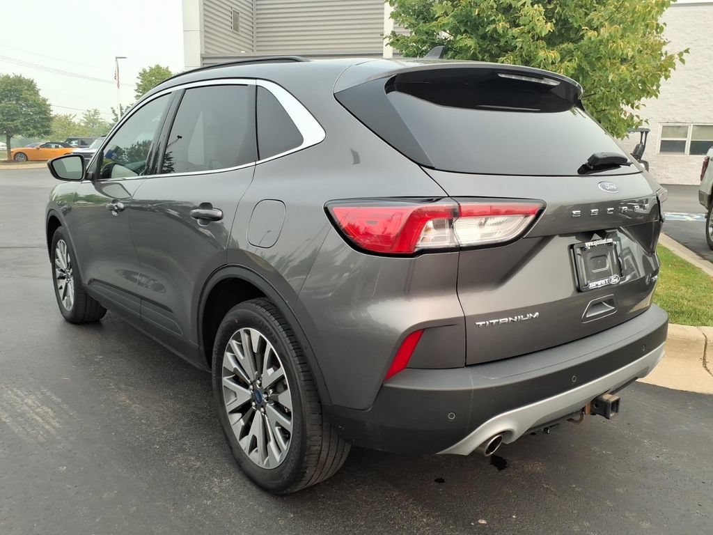 Certified 2022 Ford Escape Titanium w/ Class II Trailer Tow Package AWD/4WD image 6