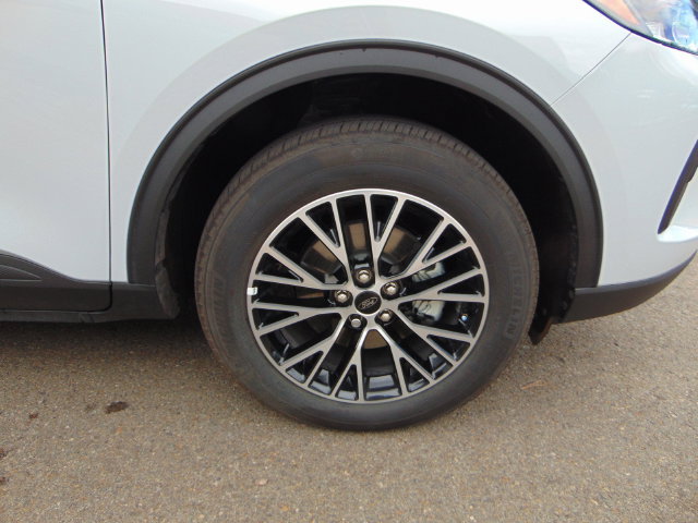 Certified 2026 Ford Escape SE FWD image 27