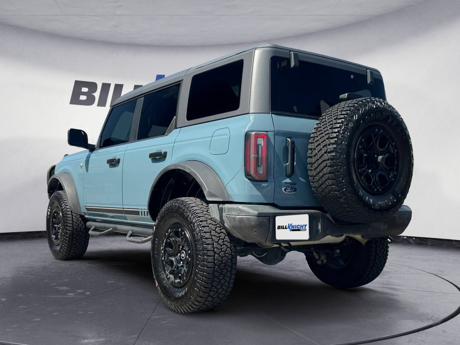 Certified 2021 Ford Bronco First Edition AWD/4WD image 3