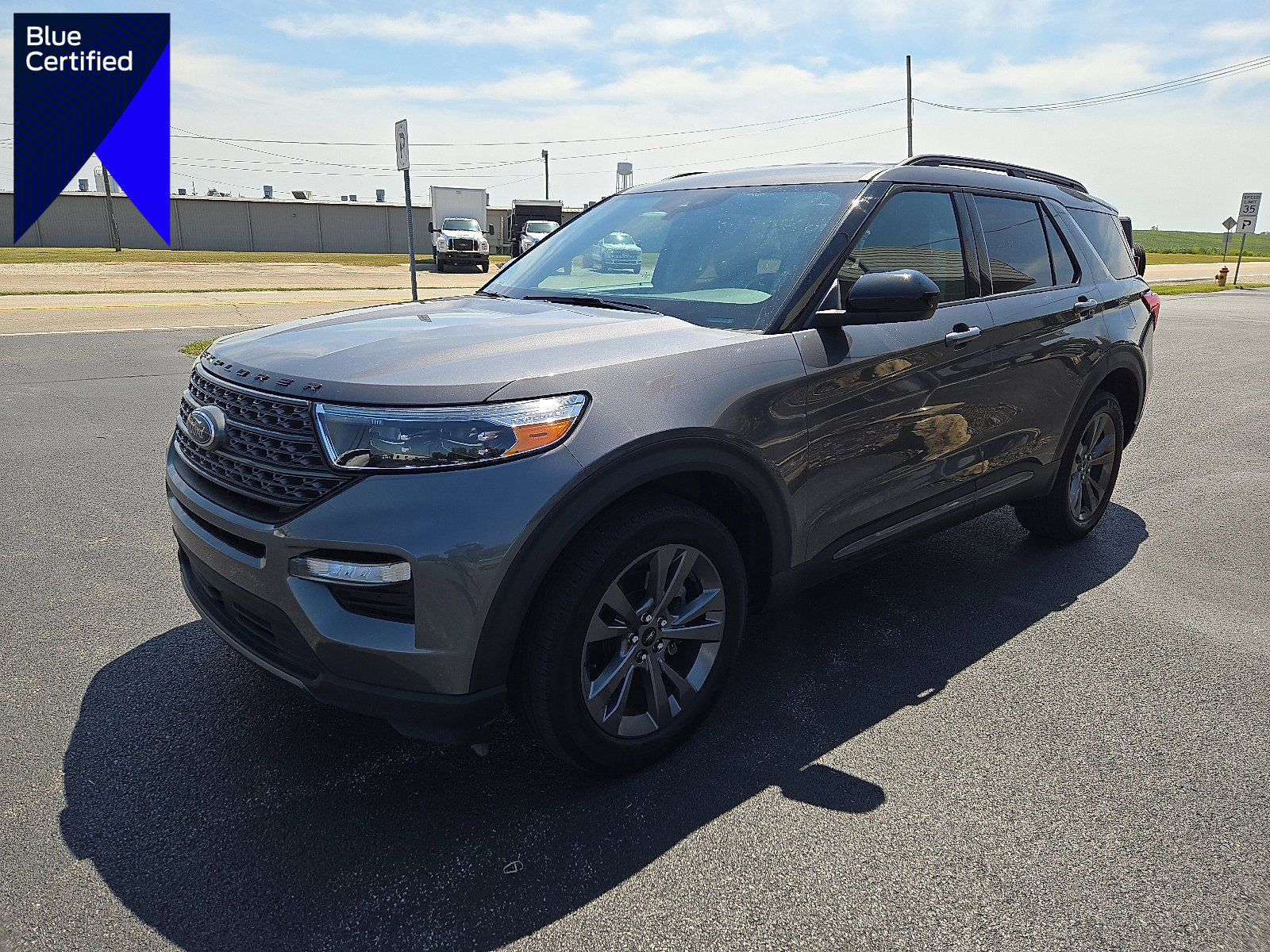 Certified 2022 Ford Explorer XLT w/ Equipment Group 202A image 1