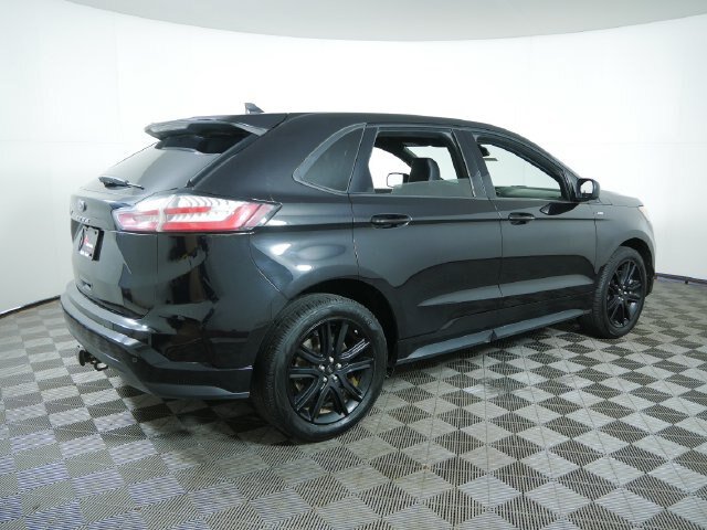 Certified 2022 Ford Edge ST-Line w/ Class II Trailer Tow Package AWD/4WD image 9