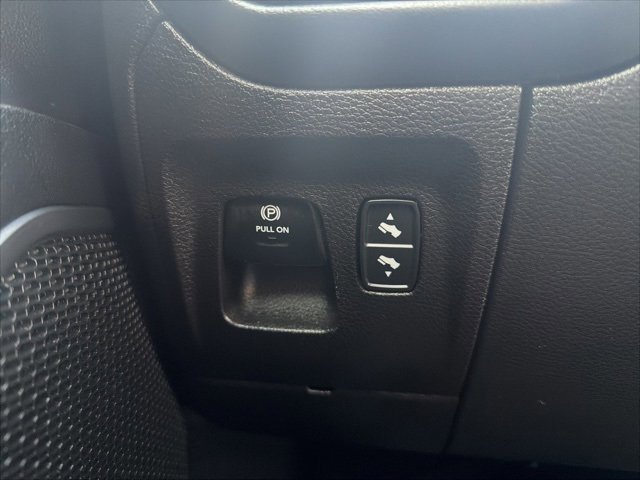 Used 2021 RAM 1500 Limited w/ Trailer Tow Group image 18