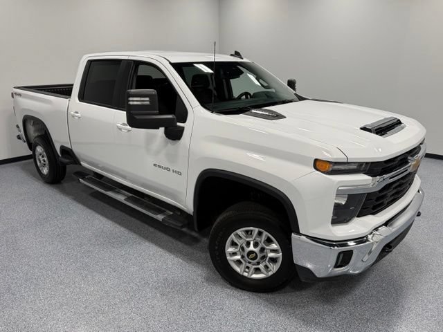 Used 2025 Chevrolet Silverado 2500 LT w/ Convenience Package AWD/4WD image 37