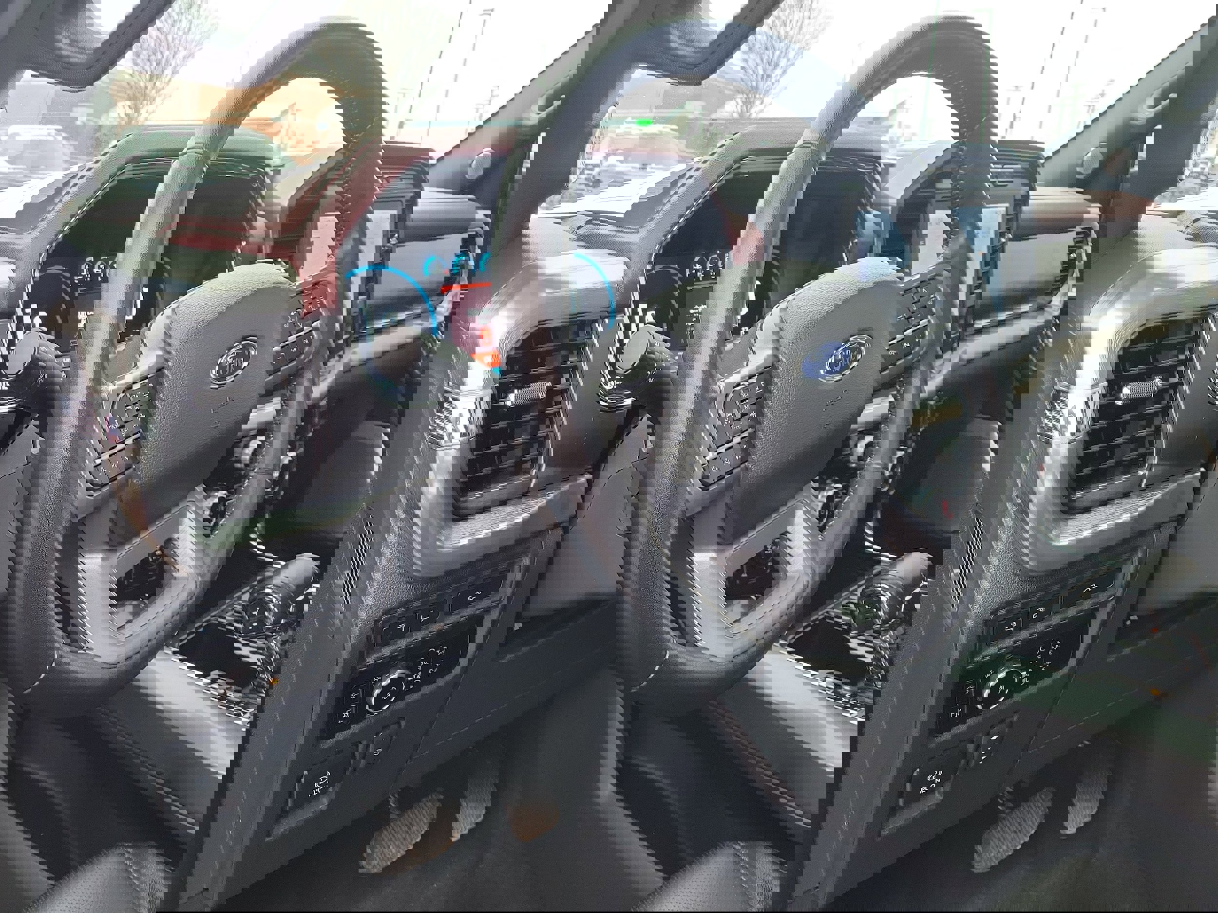 Certified 2023 Ford F150 Lariat w/ Equipment Group 502A High image 17