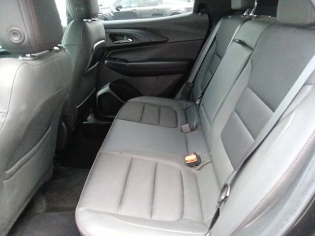 Used 2022 Chevrolet TrailBlazer RS w/ Sun and Liftgate Package image 27