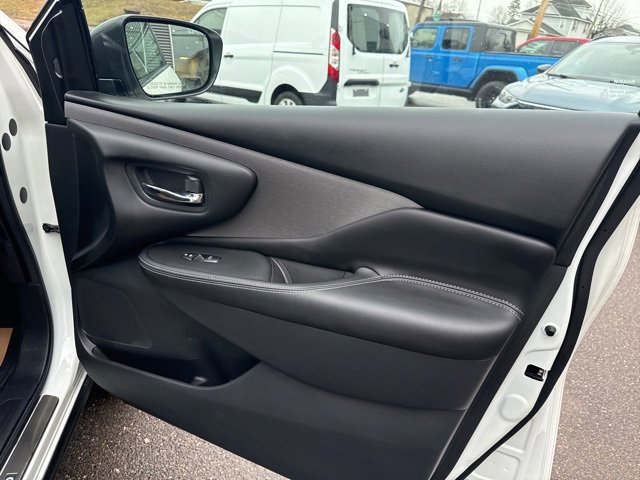 Used 2024 Nissan Murano SV w/ SV Midnight Edition Package image 27