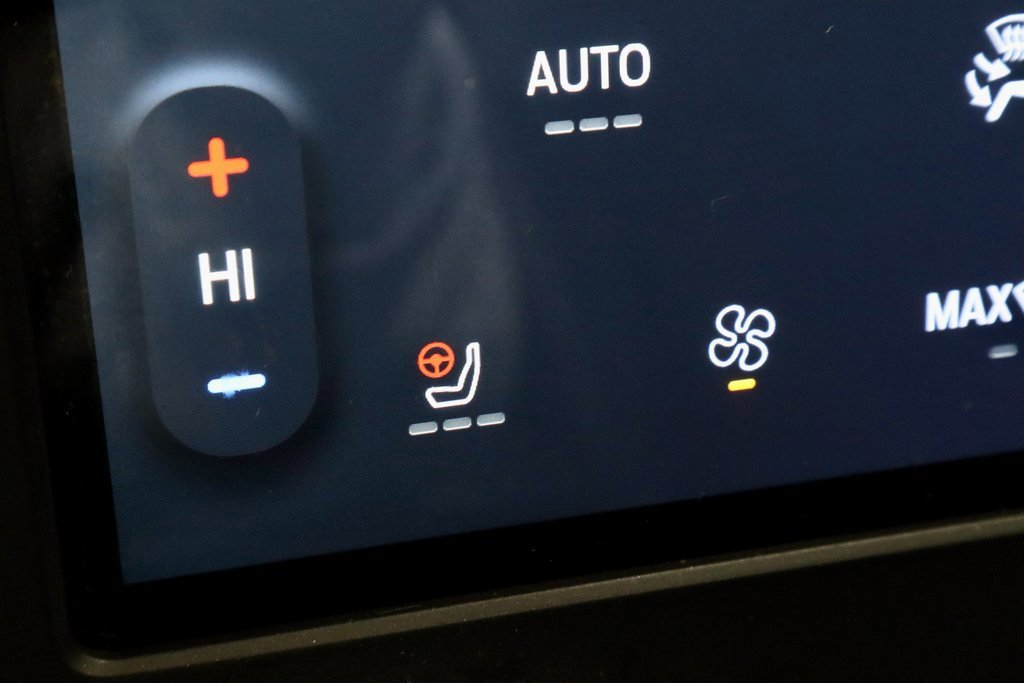 Certified 2024 Ford Edge ST-Line image 4