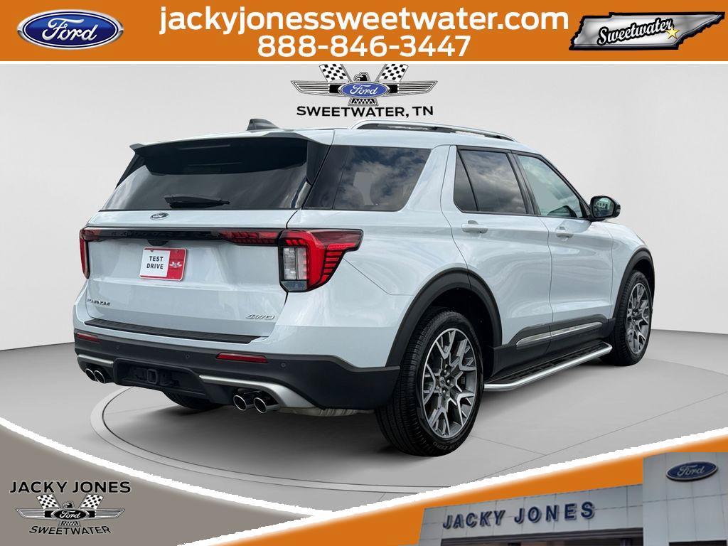 Certified 2025 Ford Explorer Platinum w/ Ultimate Package AWD/4WD image 5