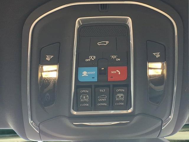 Used 2022 Jeep Grand Cherokee Limited 4xe AWD/4WD image 17