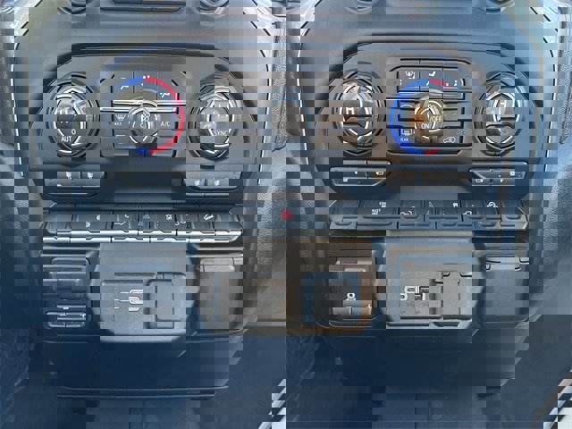 Used 2023 Chevrolet Silverado 2500 LT image 10