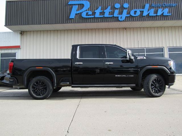 Used 2023 GMC Sierra 2500 Denali w/ Denali Black Diamond Edition AWD/4WD image 2