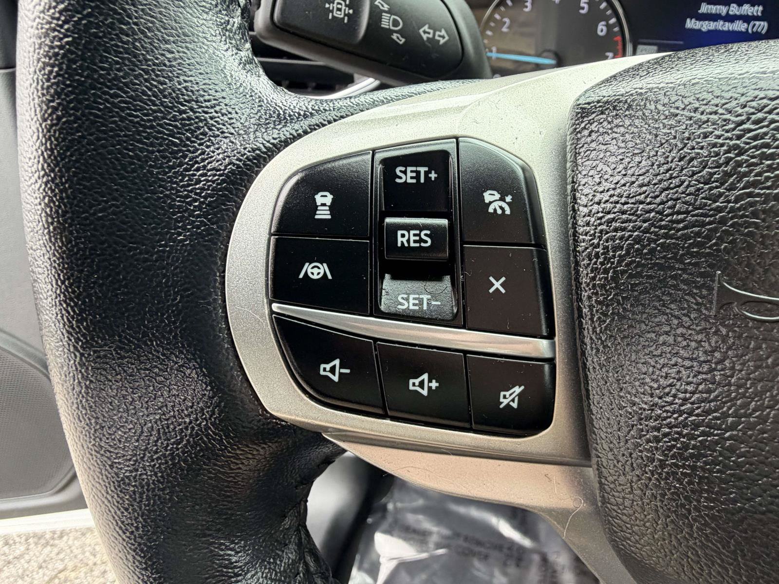 Certified 2023 Ford Explorer XLT w/ Equipment Group 202A AWD/4WD image 14