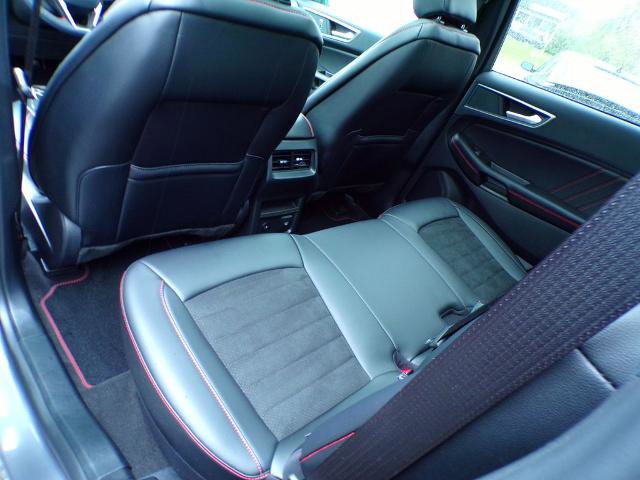 Certified 2024 Ford Edge ST-Line AWD/4WD image 16