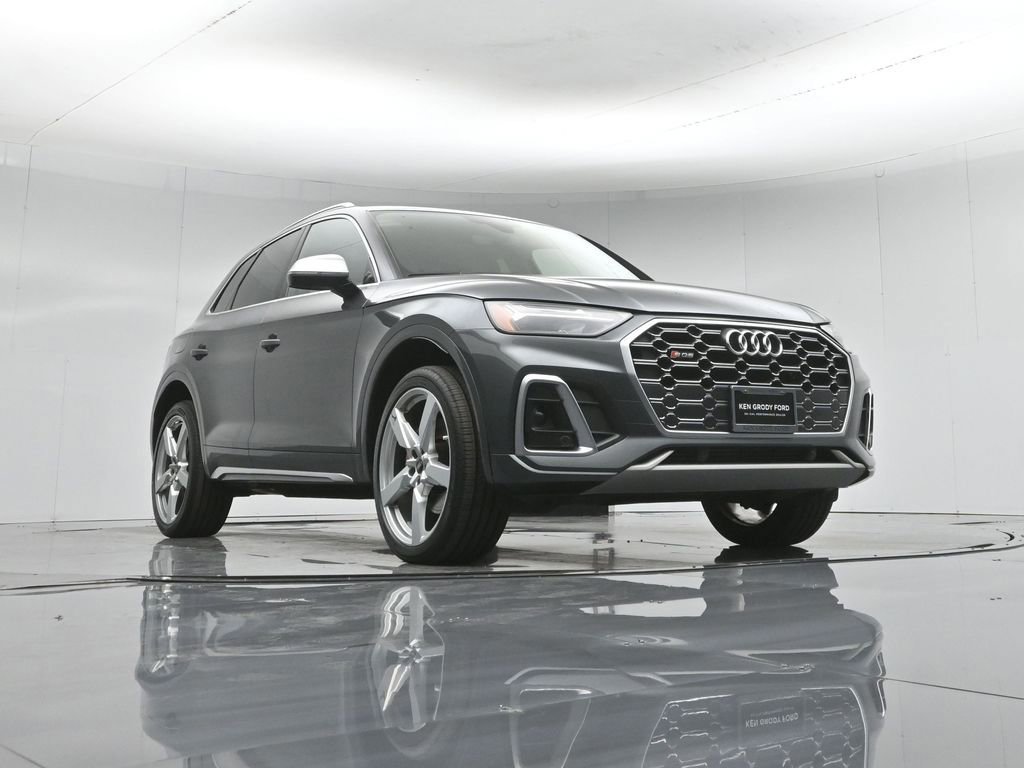 Used 2021 Audi SQ5 Premium w/ Convenience Package image 5