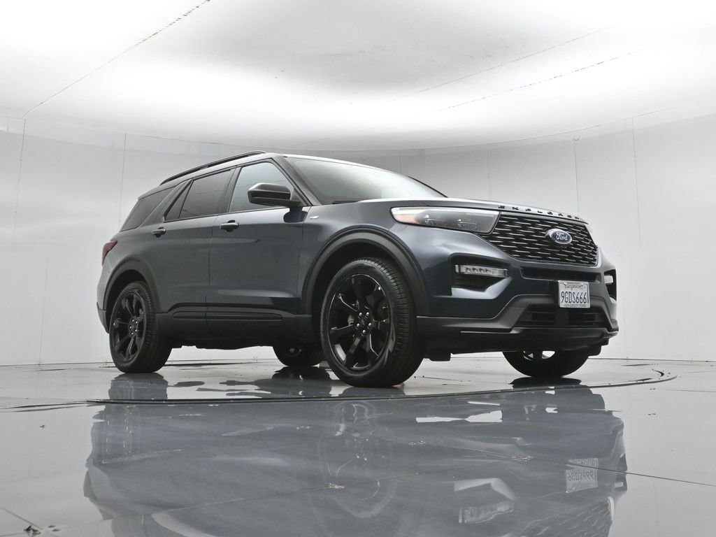 Certified 2023 Ford Explorer ST-Line w/ Class IV Trailer Tow Package RWD image 5