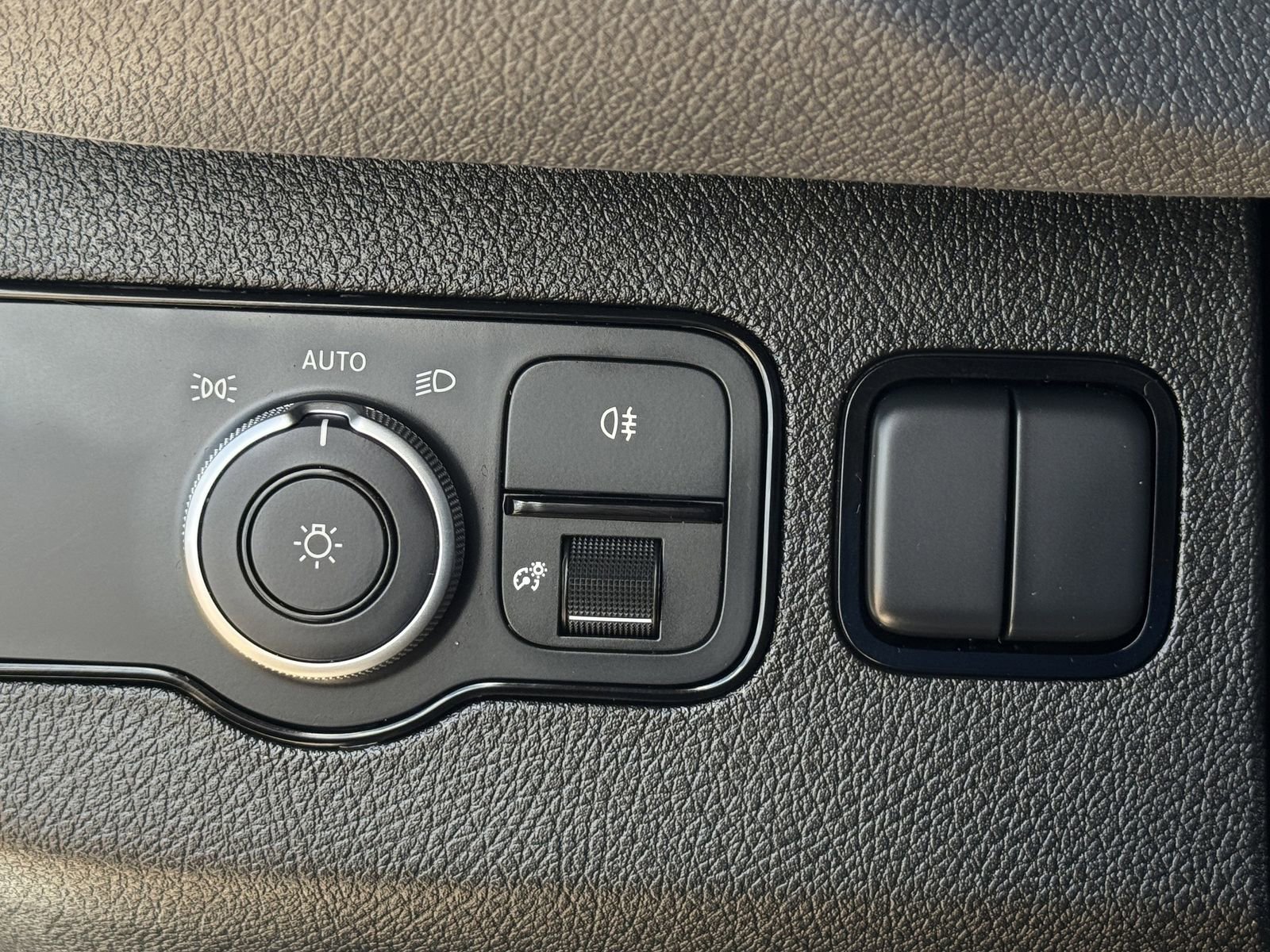 Used 2025 Mercedes-Benz Sprinter 2500 image 22