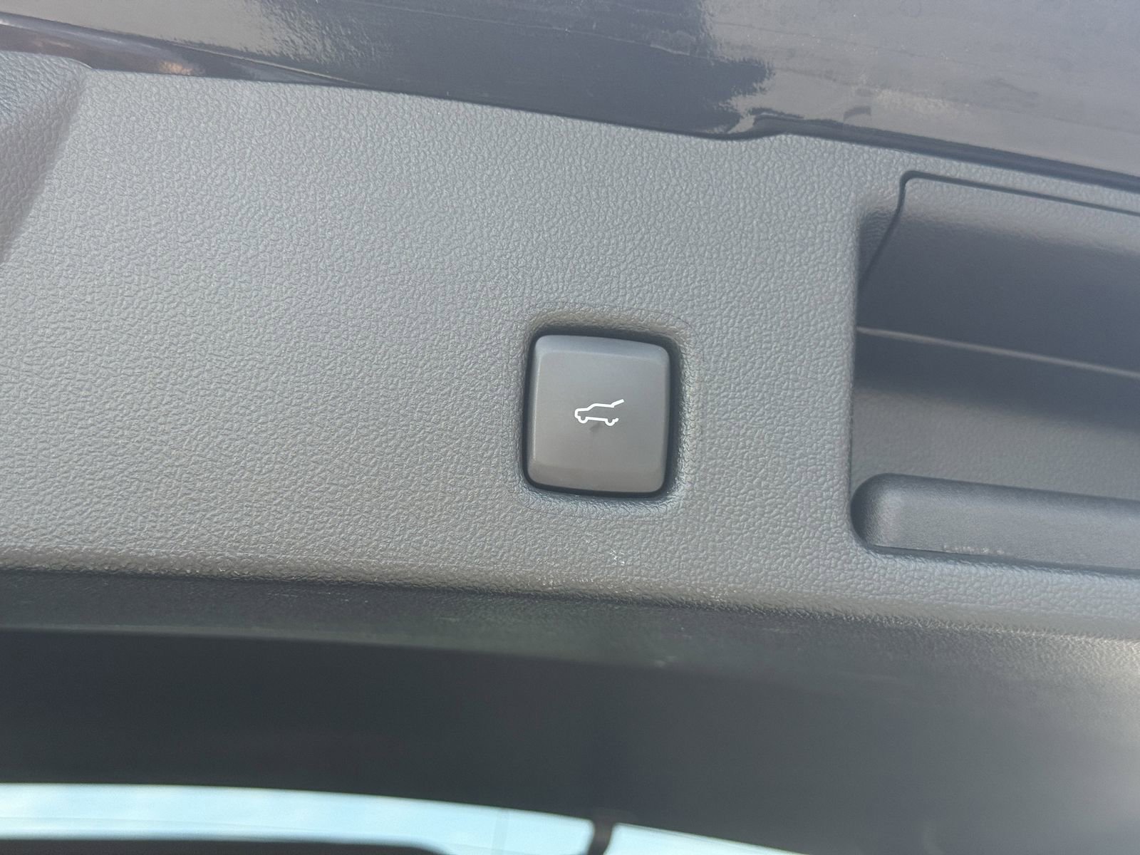 Certified 2024 Ford Escape Active FWD image 9